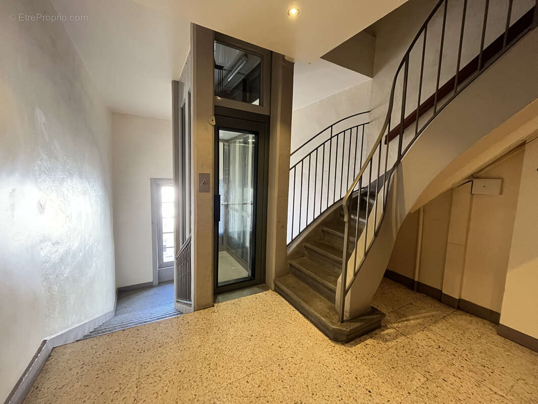 Appartement à SAINT-ETIENNE