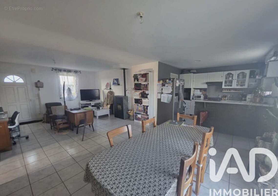 Maison 102 m² à Montamy  - photo 4