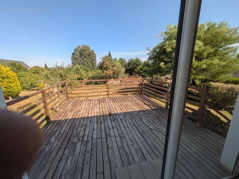 Neulliac maison en rez de chaussee sureleve de 73m² 3 pieces parcelle de 1231m² en partie constructible - photo 8