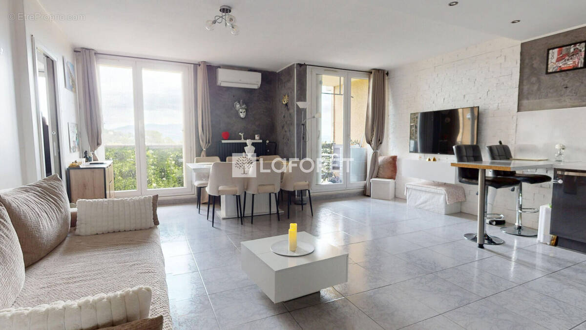 Appartement à MARSEILLE-13E