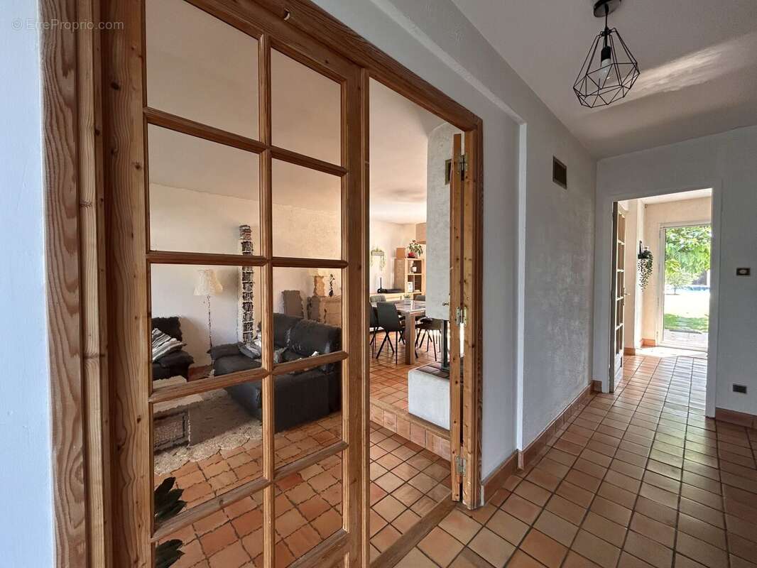 Maison à PELLOUAILLES-LES-VIGNES