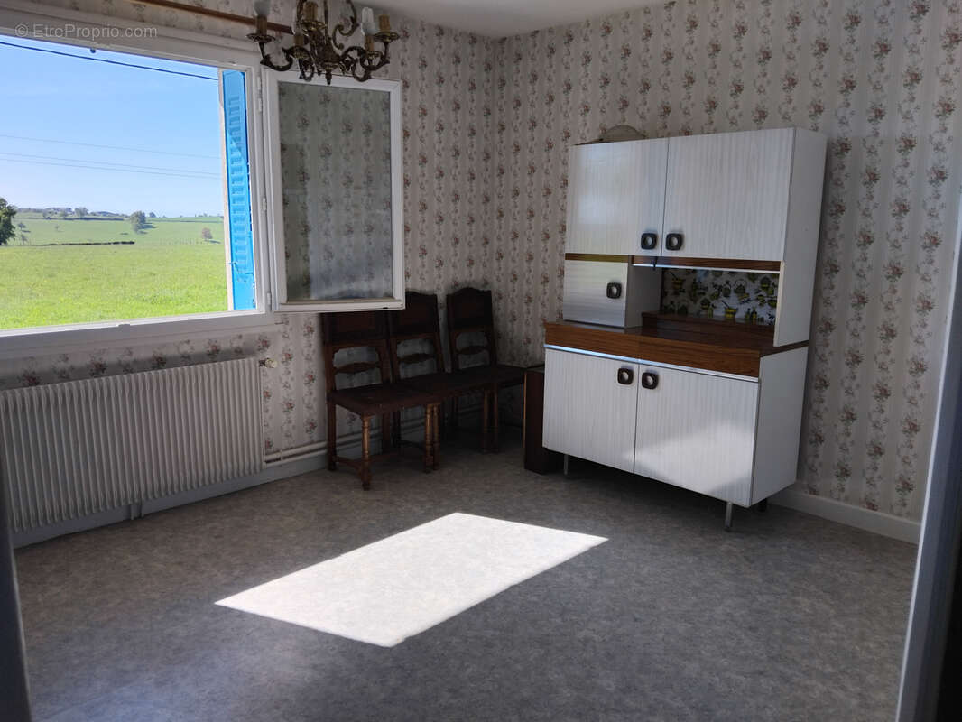 Maison à NEULISE