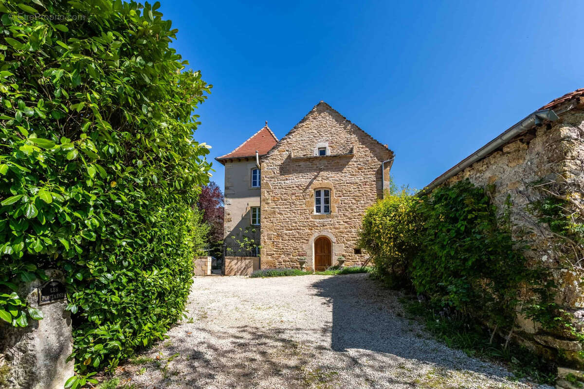 Propriété de campagne avec, piscine et dépendances - photo 7