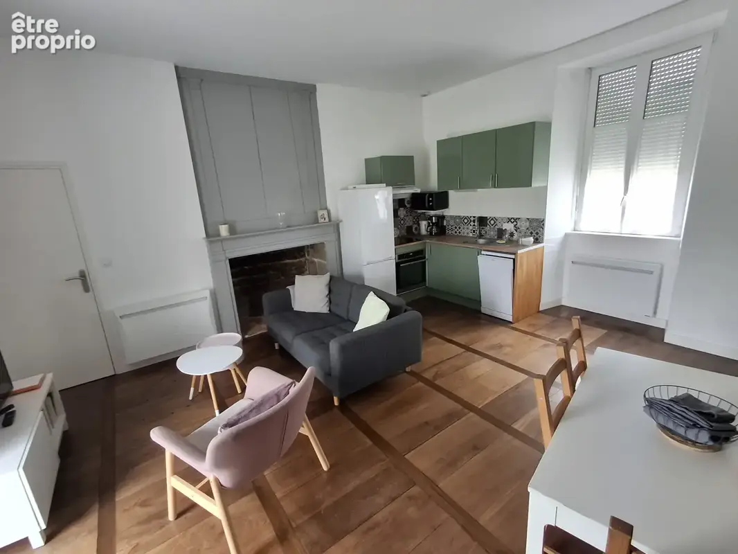 À La Chapelle-Fleurigné, villa de 200m2 avec 9 pièces à vendre - photo 2