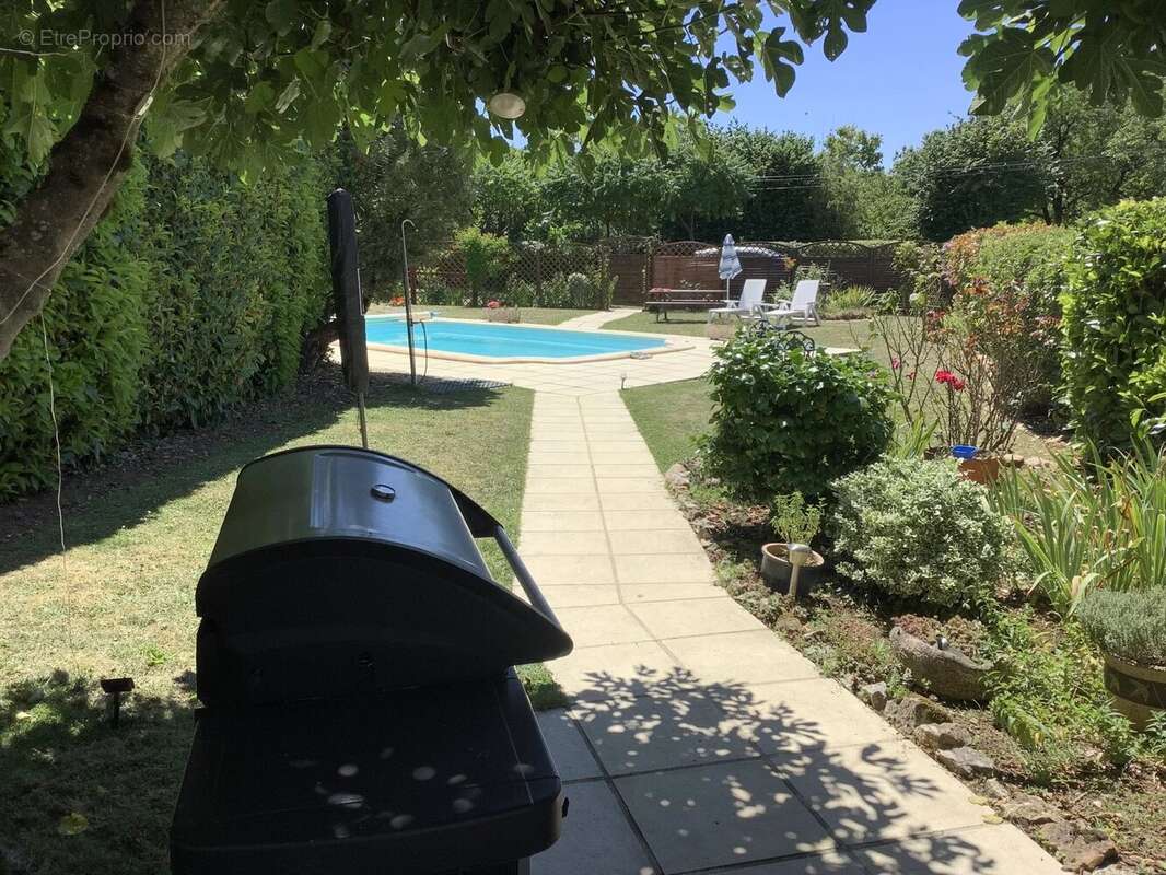 Maison à PAMPROUX