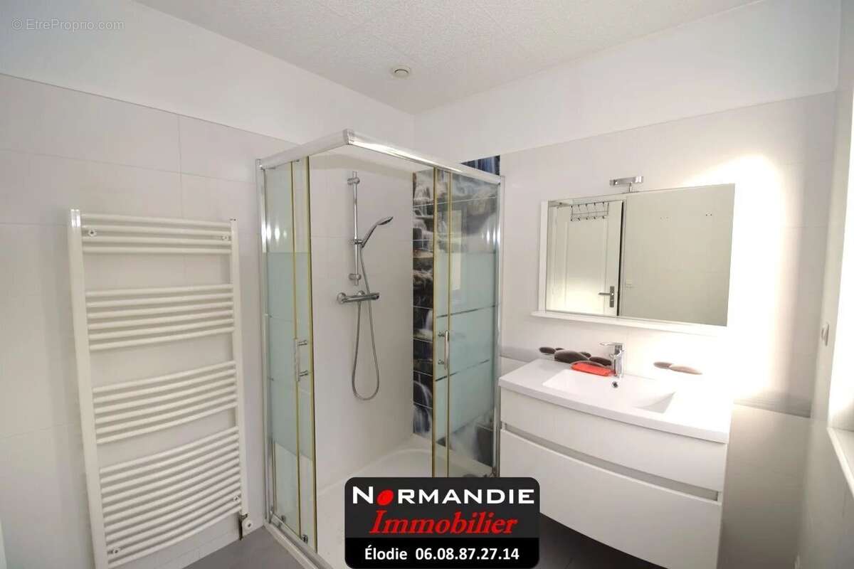 Maison à NOTRE-DAME-DE-BONDEVILLE