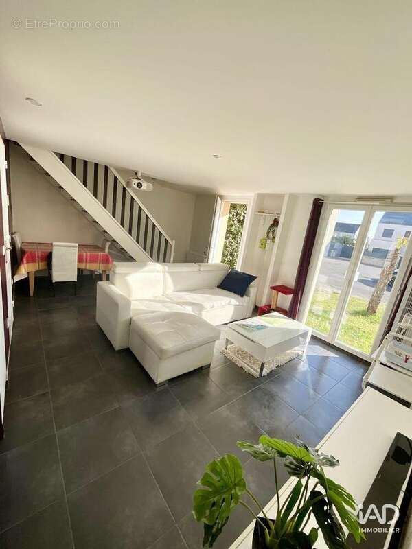 Photo 2 - Maison à OLLAINVILLE