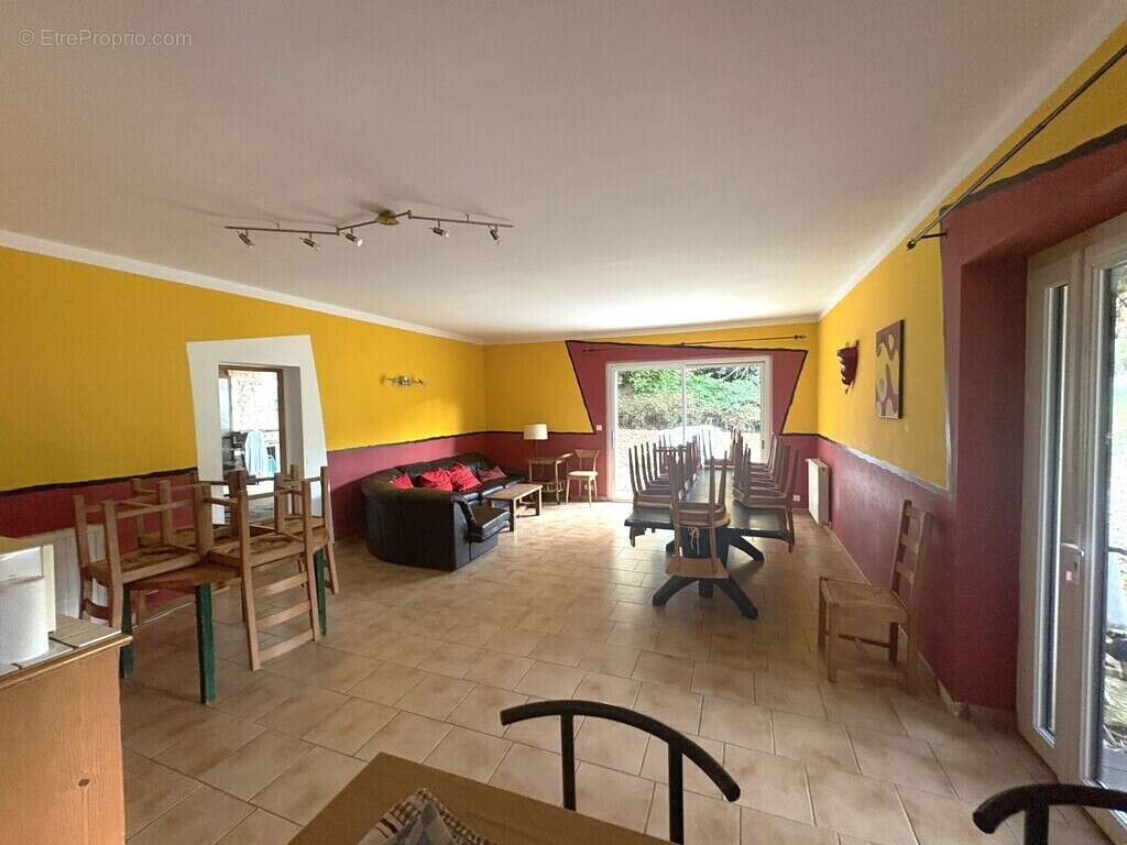 Maison à LA BEGUDE-DE-MAZENC