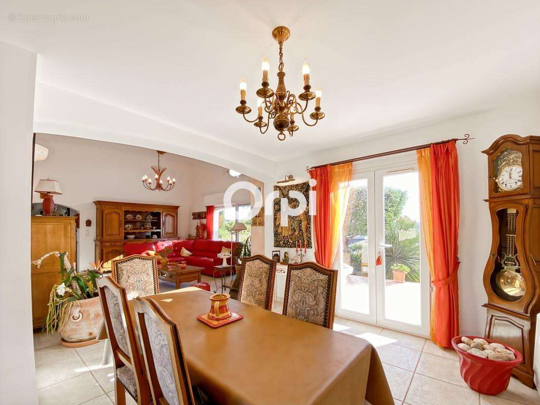 Maison à LA CADIERE-D&#039;AZUR