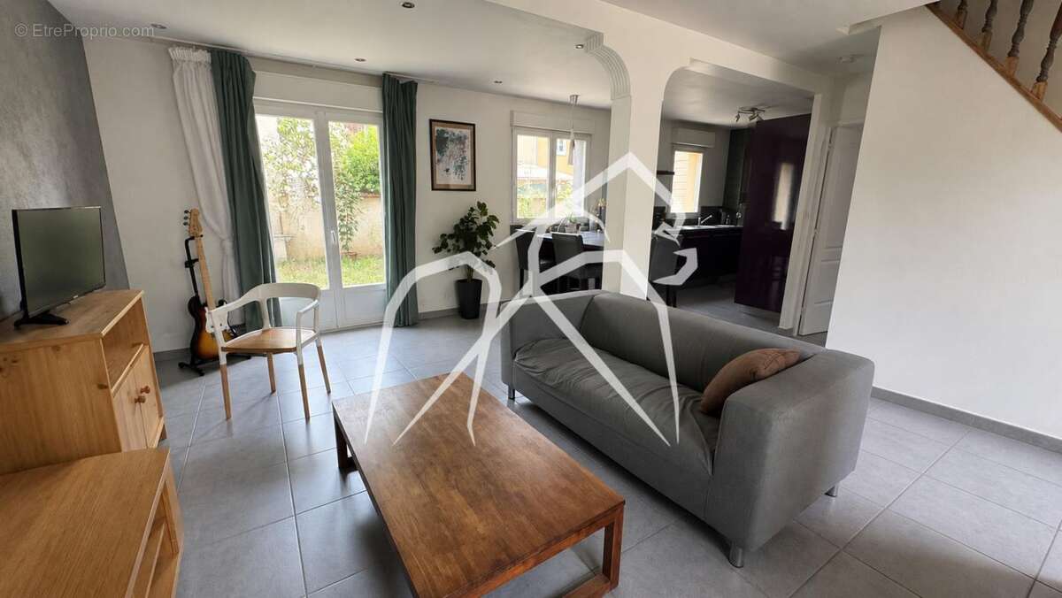 Maison 5 pièces + jardin  Le Petit-Quevilly - Saint Julien  90 m² - photo 2