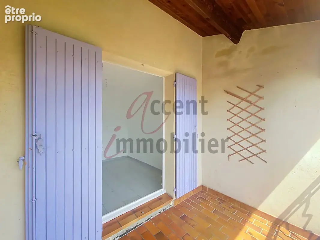 Chateaurenard : Appartement avec 2 chambres, balcon - photo 3