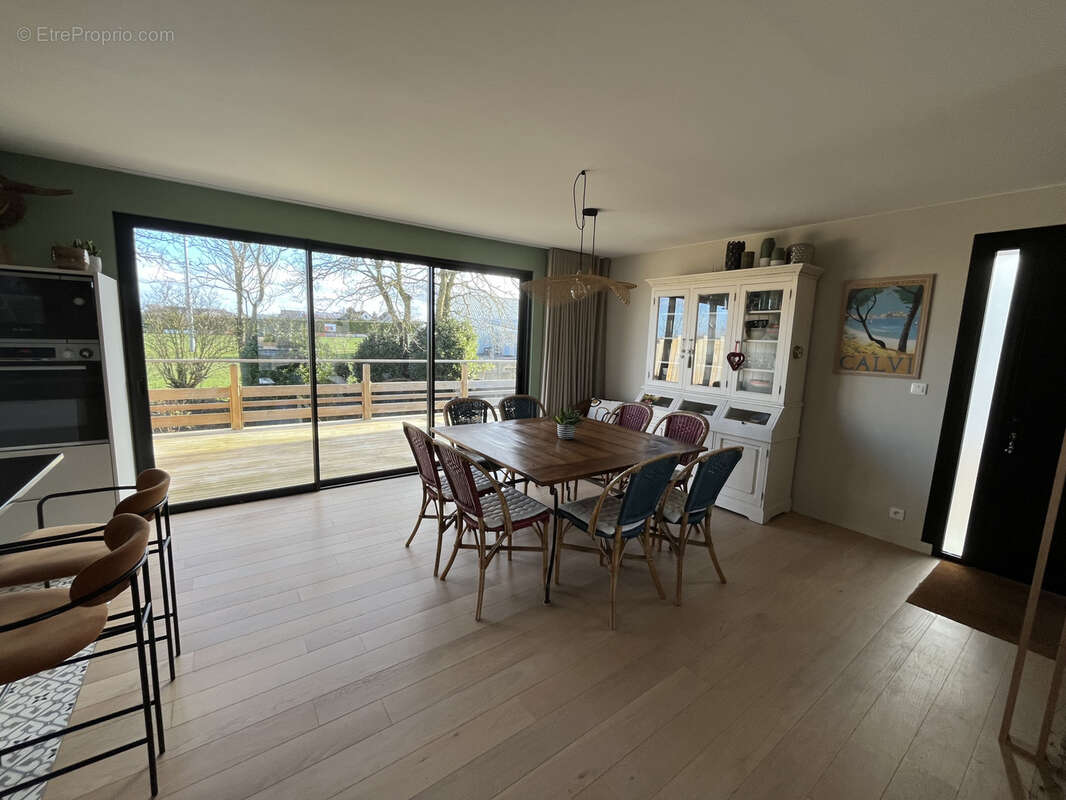 Maison à SAINT-PAIR-SUR-MER