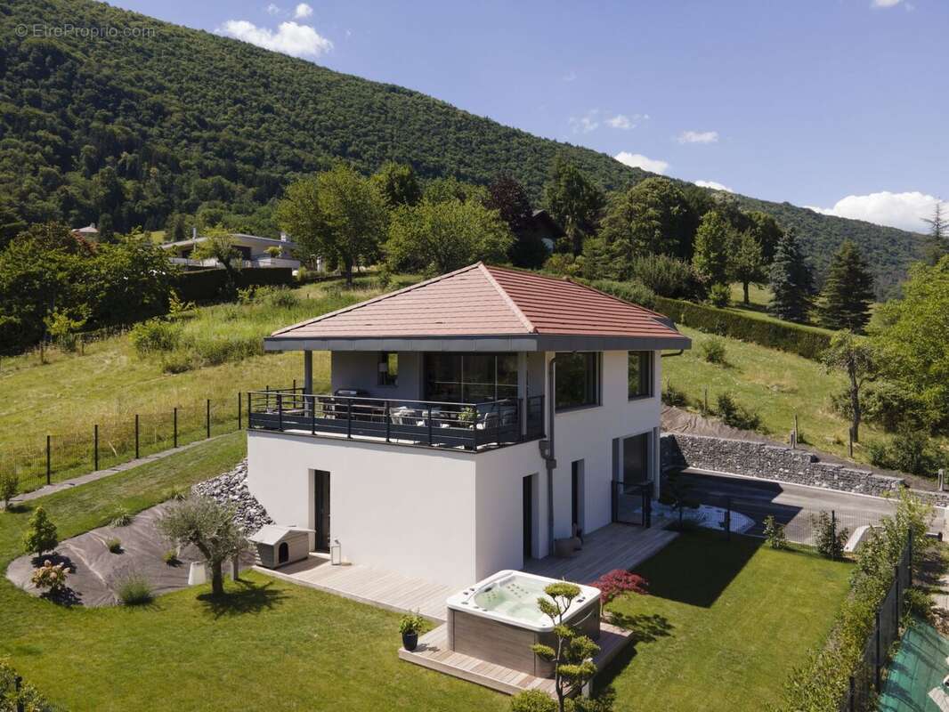 Terrain à bâtir de 998 m² à SAINT-MARTIN-BELLEVUE (74) - photo 4