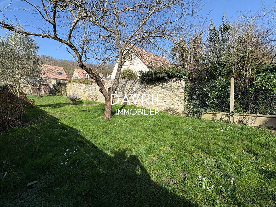 MAISON COUP DE COEUR en plein village et studio indépendant !! - photo 16