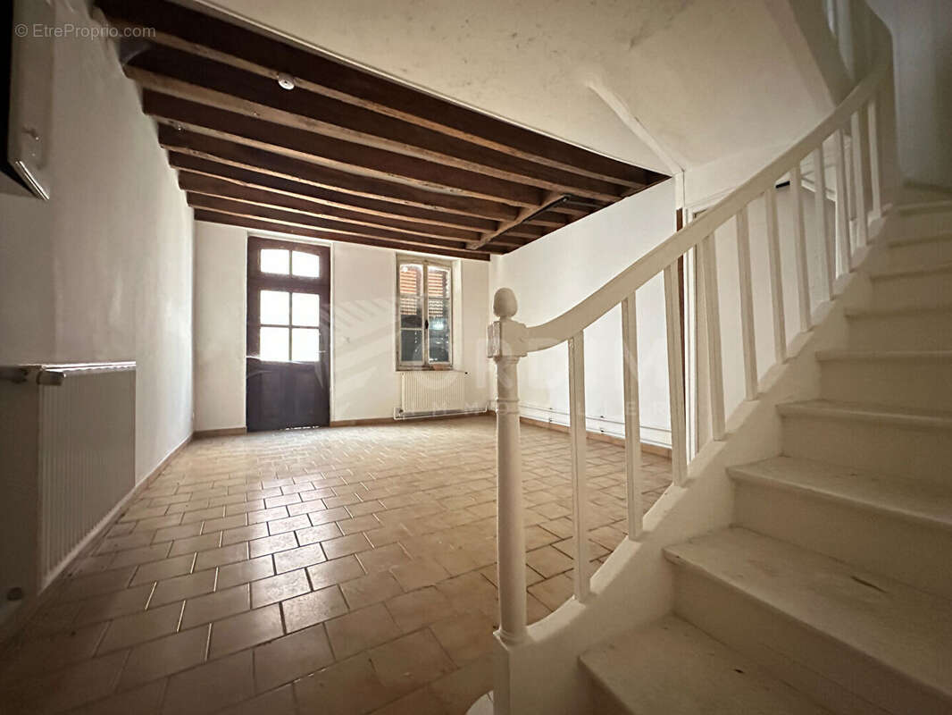 Maison à JOIGNY