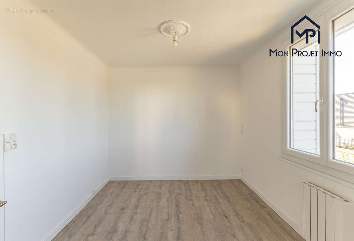 Maison 65 m² à Mayenne  - photo 3