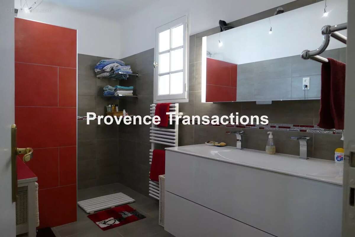 Maison à BEAUMES-DE-VENISE