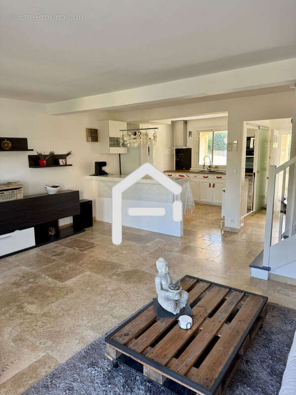 Maison à SAINT-MARTIN-DE-CRAU