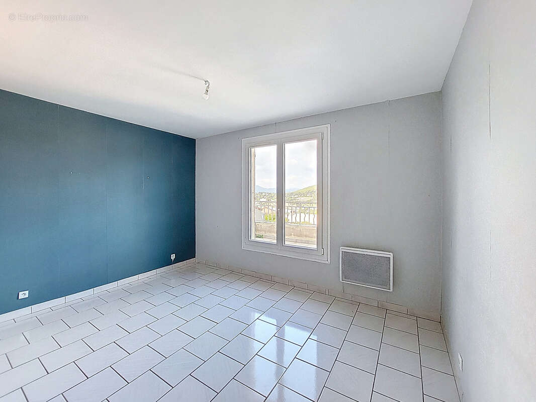 Maison à CARQUEIRANNE