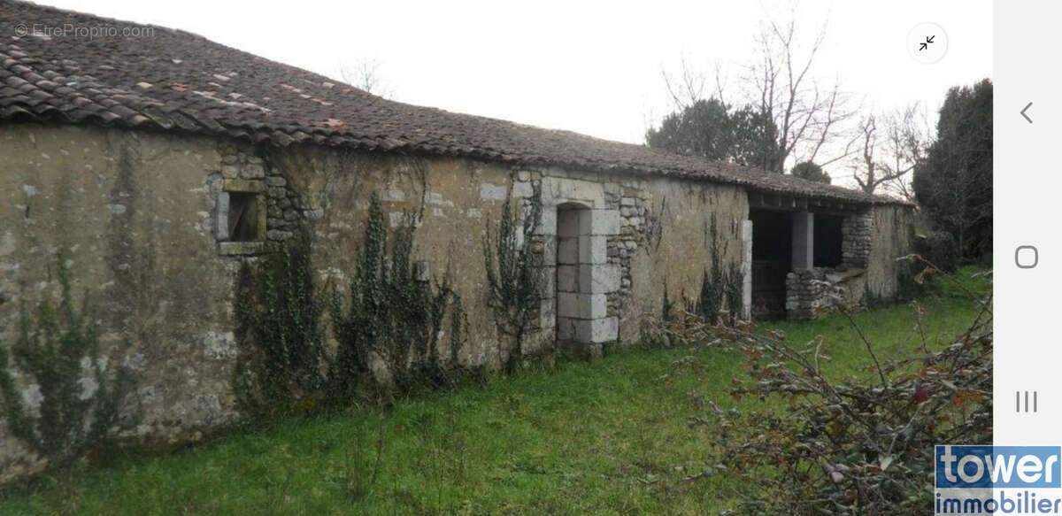 Maison à EPARGNES