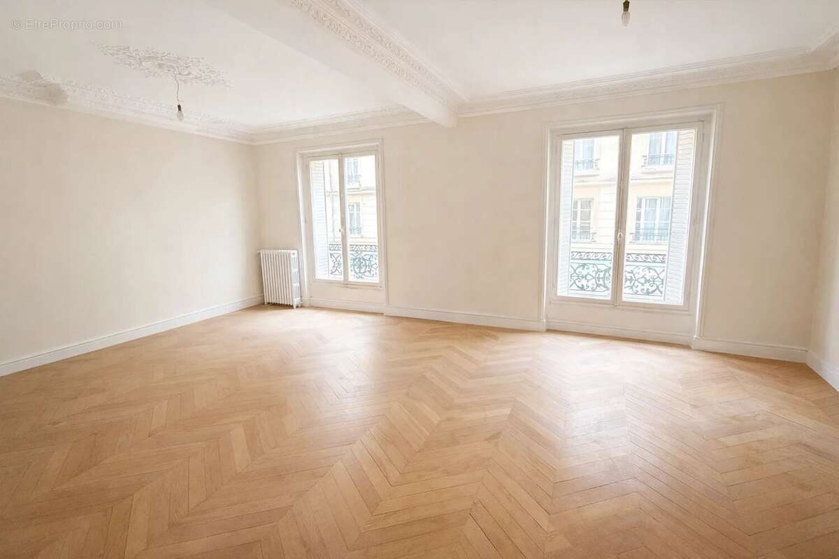 Appartement à LEVALLOIS-PERRET