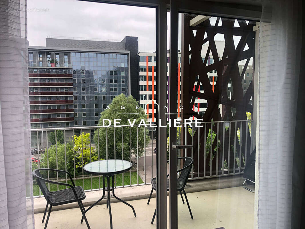 Appartement à NANTERRE