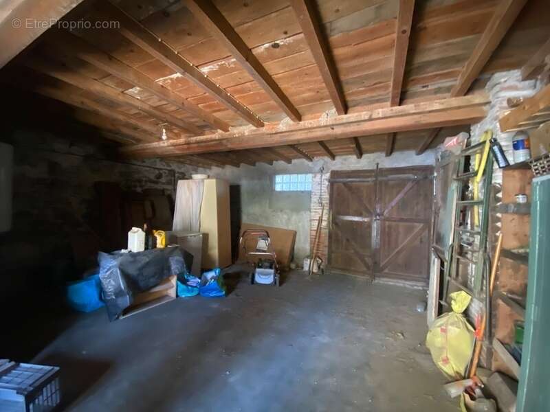 Dpt Pyrénées Orientales (66), à vendre proche VINCA maison en pierres 120 m² avec jardin et grange à rénover - photo 14