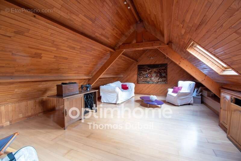 Maison de caractère 184 m² – Beaux volumes et fort potentiel proche centre-ville - photo 6