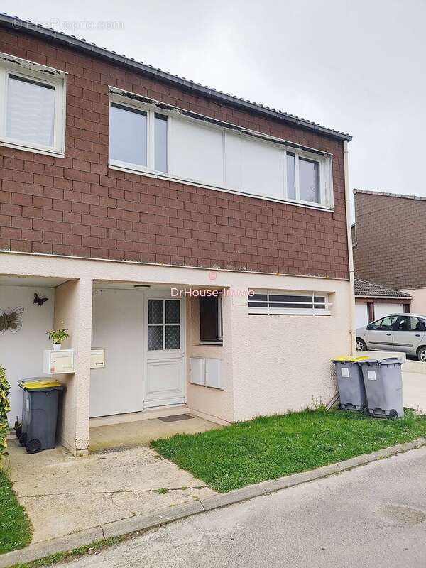 Maison à VEMARS