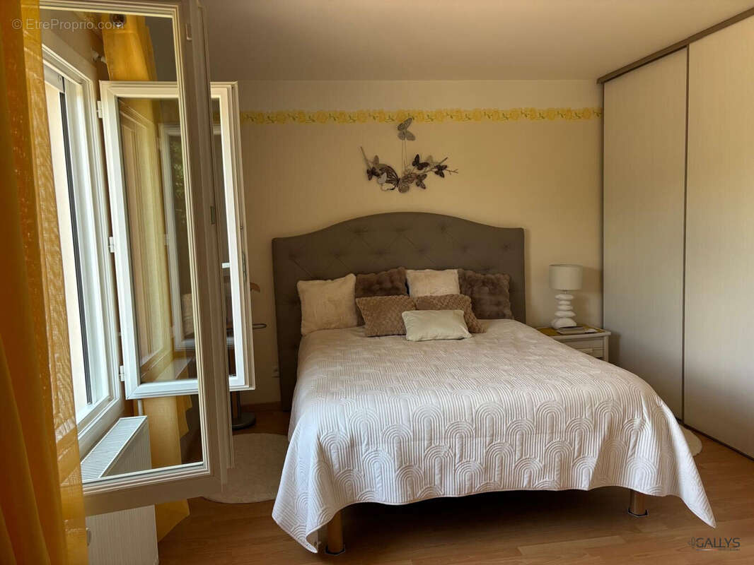 Maison 126 m² à Meursac  - photo 3