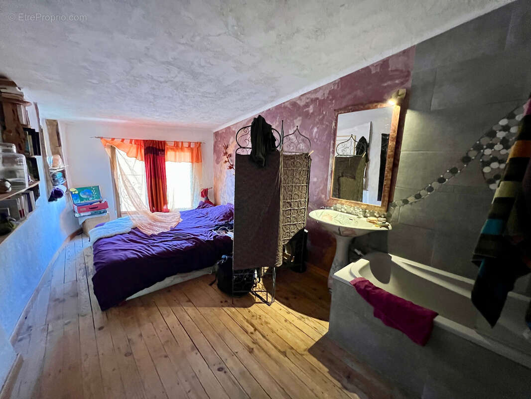 Maison à BUIS-LES-BARONNIES