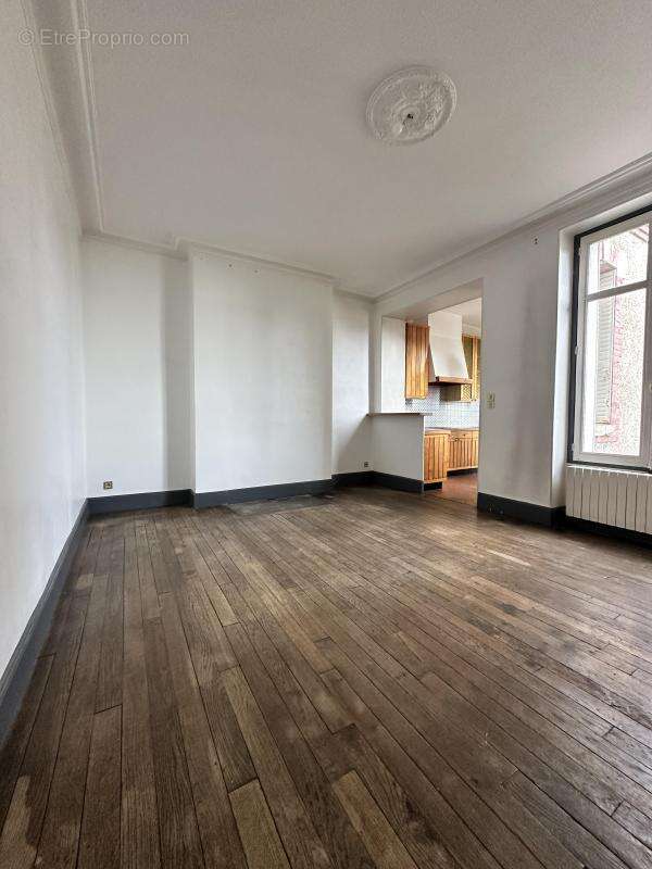 Appartement à FLEURY-LES-AUBRAIS