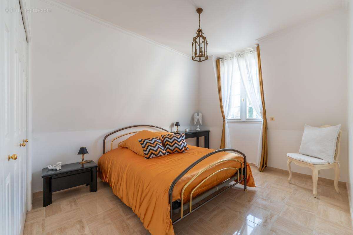 Maison 190 m² à Epinay-Sur-Orge  - photo 10