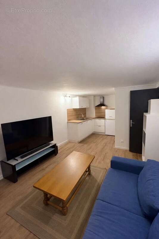 Commerce à SIX-FOURS-LES-PLAGES