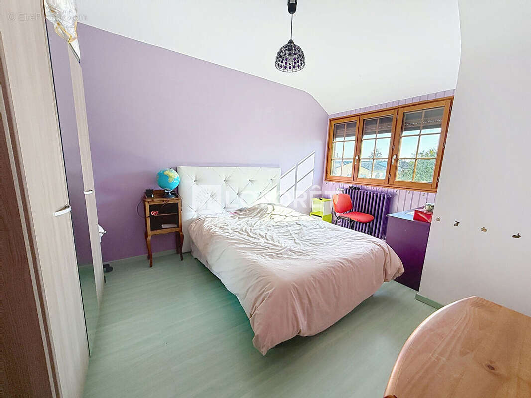 Maison à SAINT-ETIENNE-DU-ROUVRAY