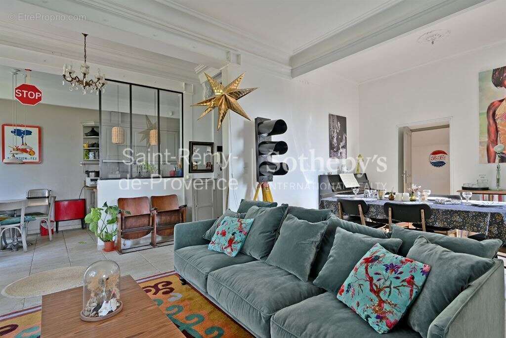 Maison à VILLENEUVE-LES-AVIGNON