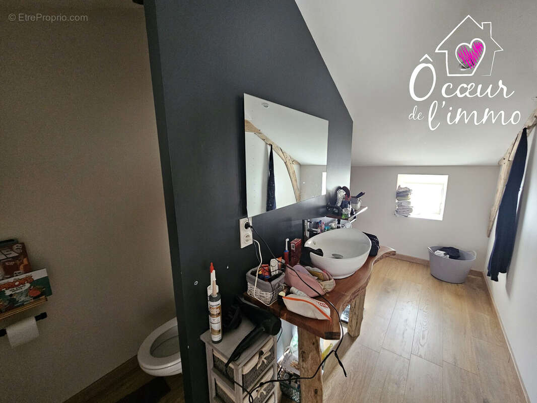 Maison à LES CERQUEUX