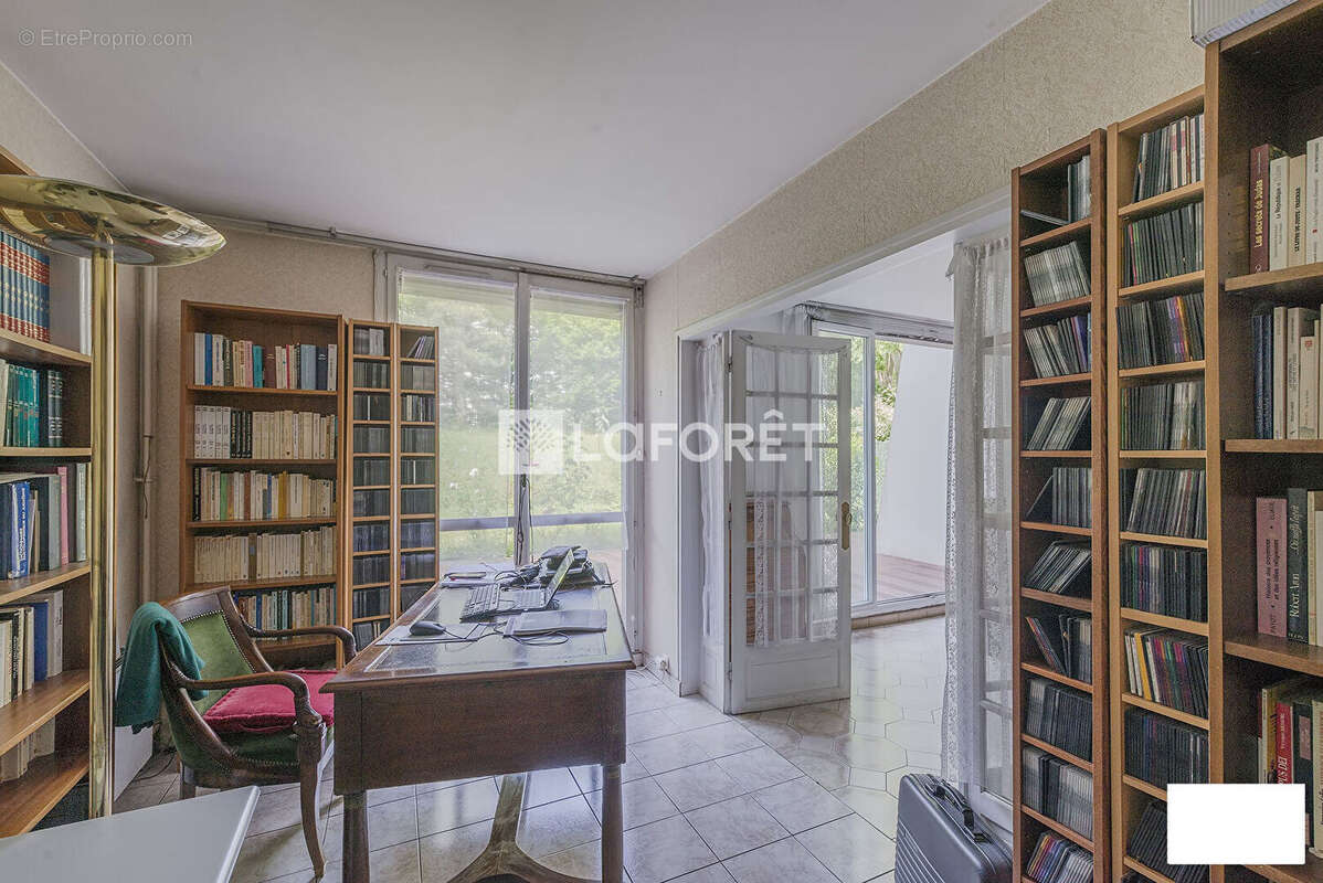 Appartement à FONTENAY-SOUS-BOIS