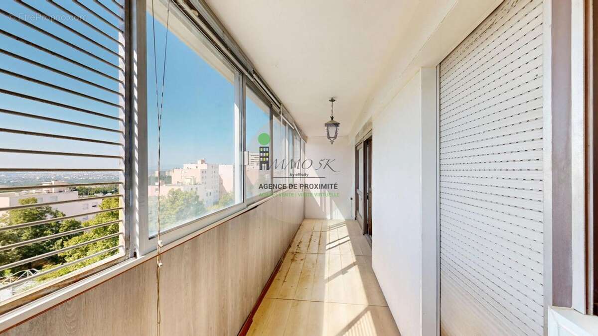 Appartement à RILLIEUX-LA-PAPE
