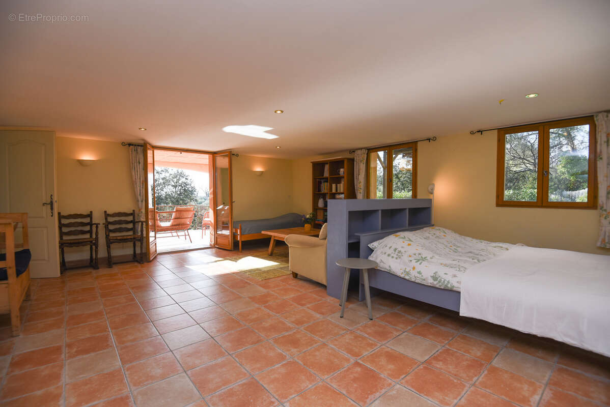 Maison à LORGUES