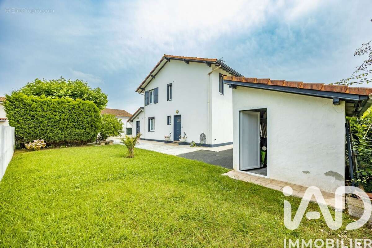 Photo 2 - Maison à TARNOS