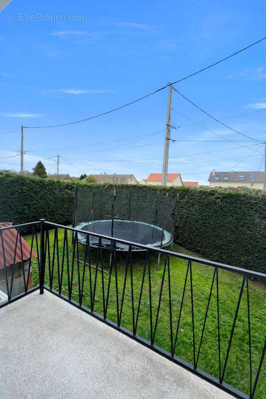 Maison à SURVILLIERS