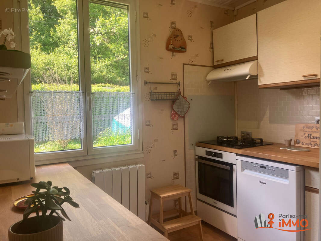 Maison à SAINT-SAUVEUR-EN-PUISAYE