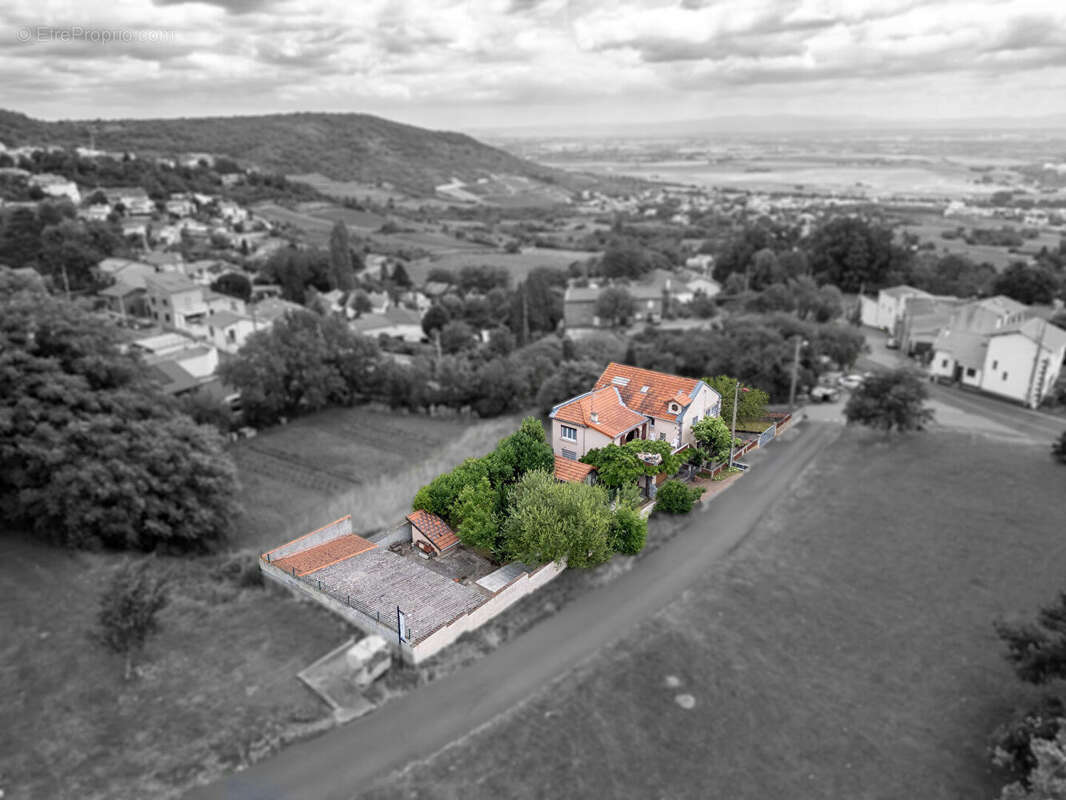 Maison à CHATEAUGAY