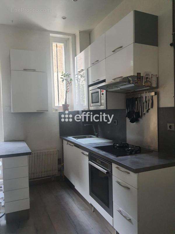 Appartement à PARIS-12E
