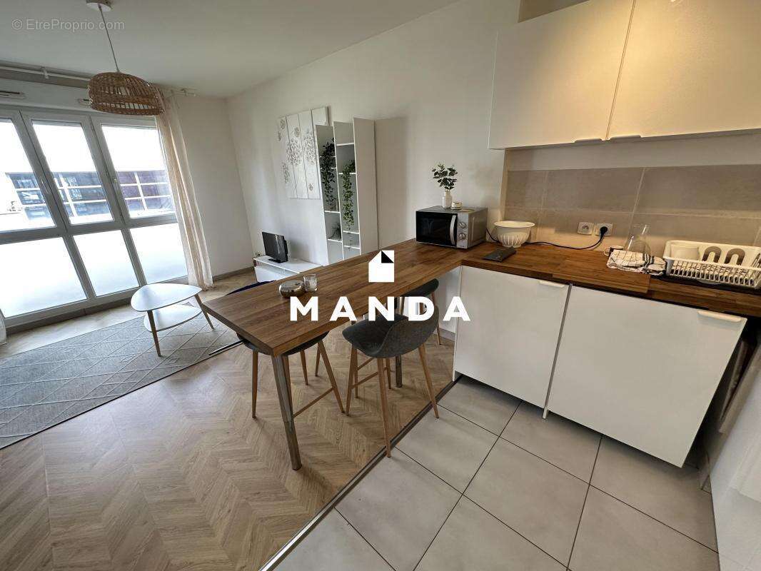 Appartement à CORBEIL-ESSONNES