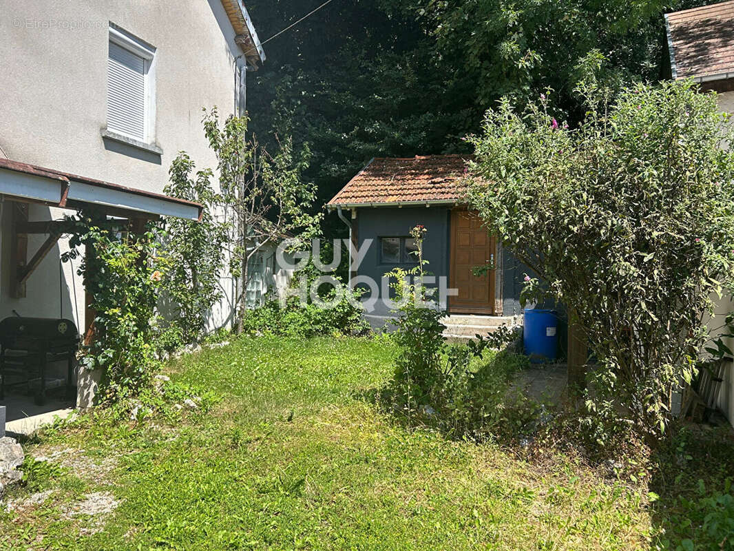 Maison à PORT-SUR-SAONE