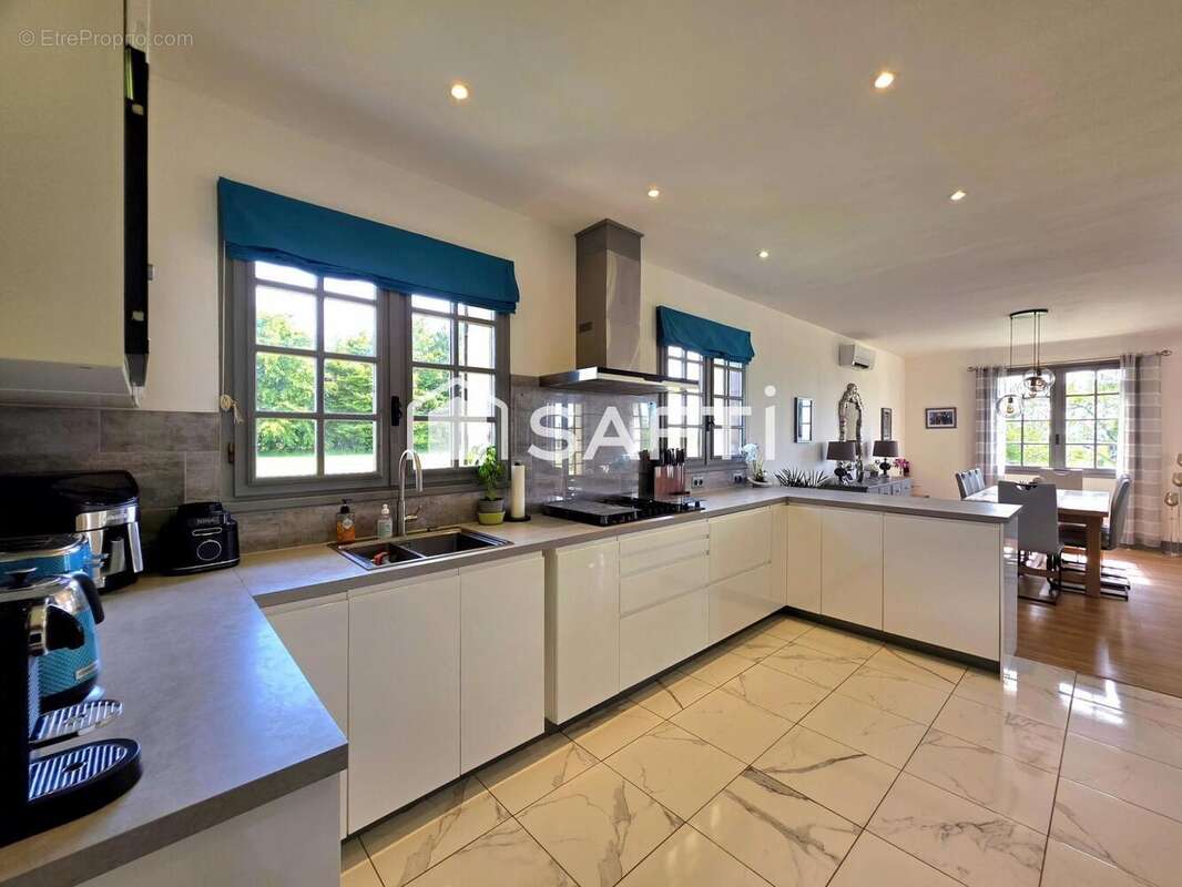 Maison 192 m² à Pomport  - photo 7