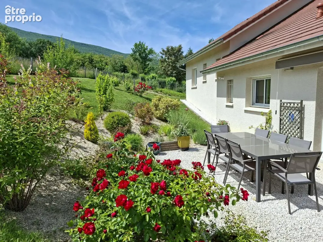 Villa récente de 118 m²  habitables avec garage de 50 m² - photo 2