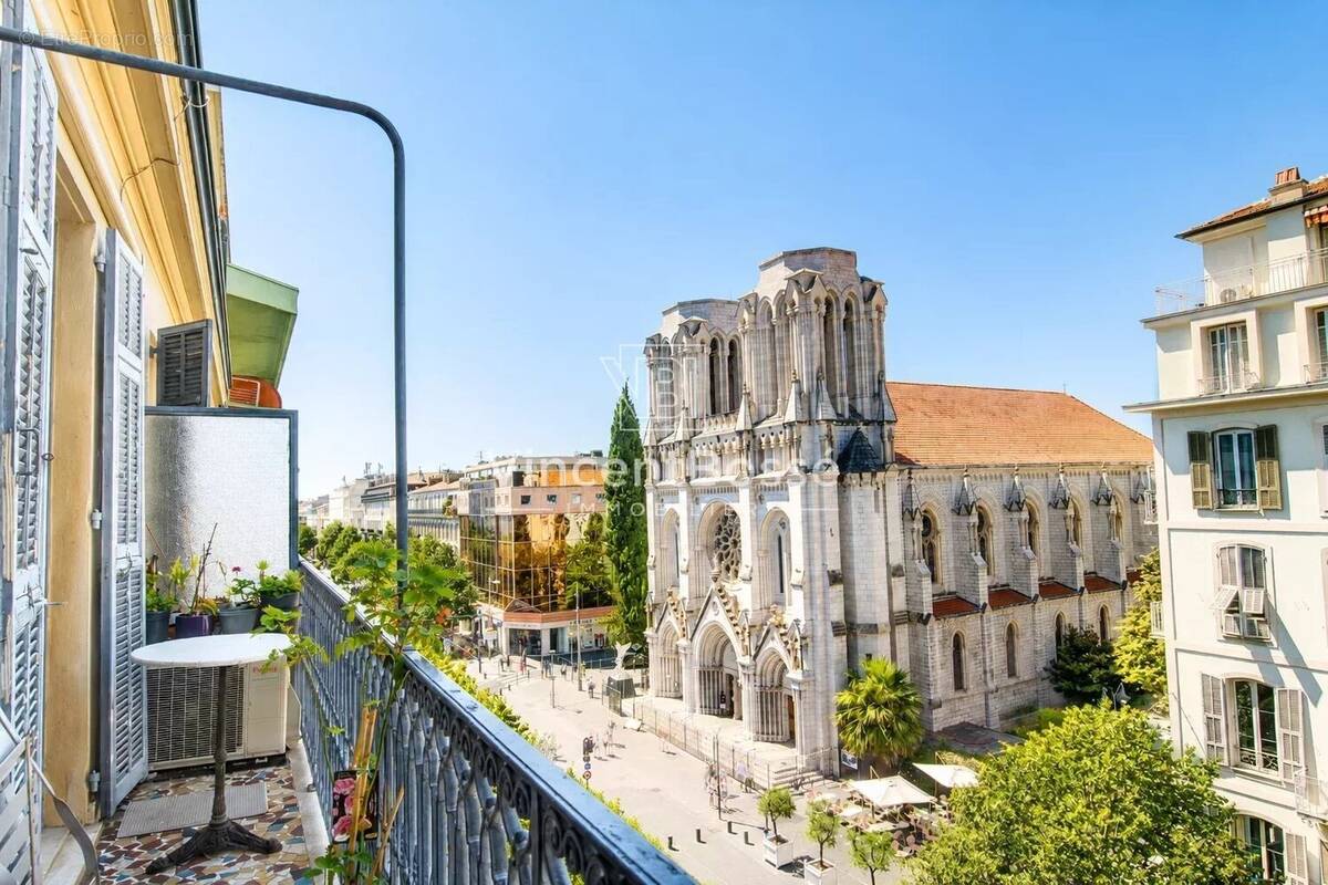 Appartement à NICE